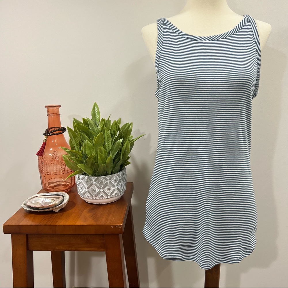 Loft Tank Top Size Large